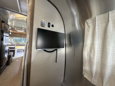 2025 Airstream 30RBQ Base