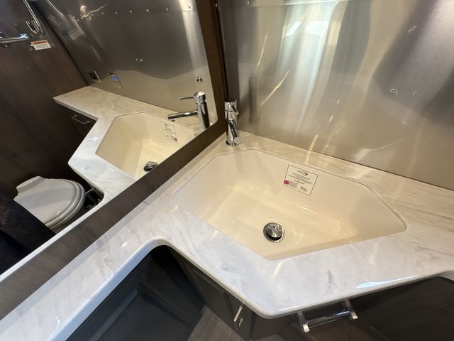 2025 Airstream 30RBQ Base