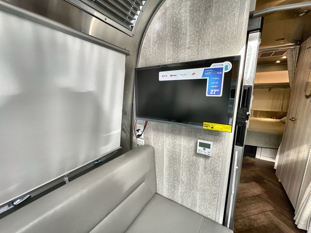 2025 Airstream 25FBQ Base