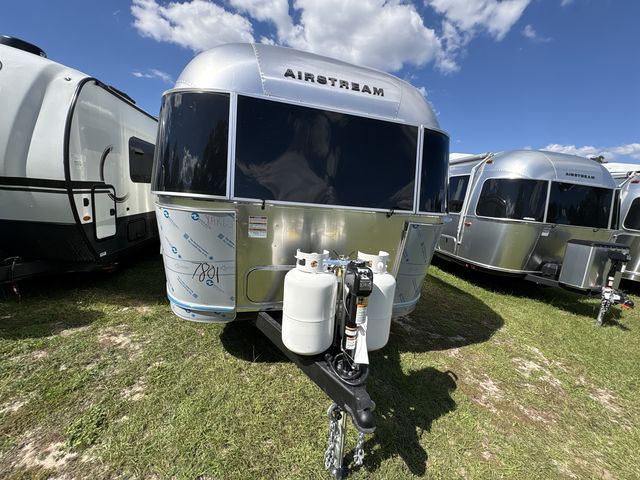 2026 Airstream 27FBQ Base