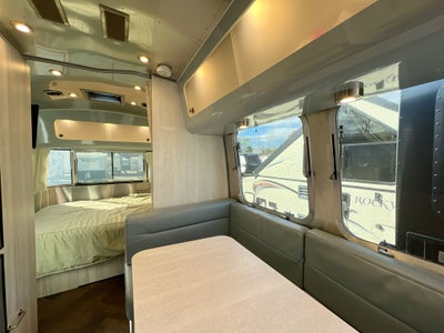 2022 Airstream 23FB Base