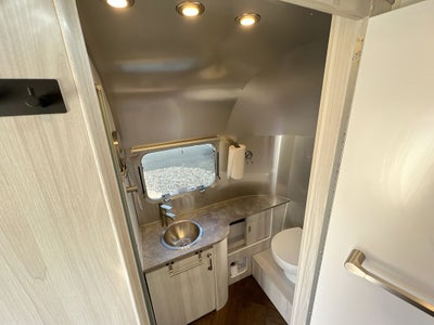 2022 Airstream 23FB Base