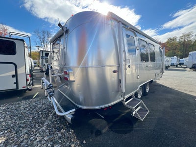 2022 Airstream 23FB Base