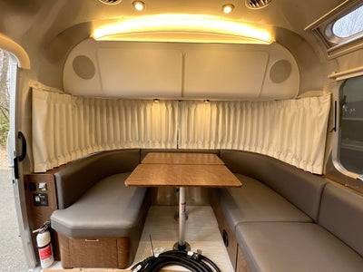 2022 Airstream 25FBQ Base