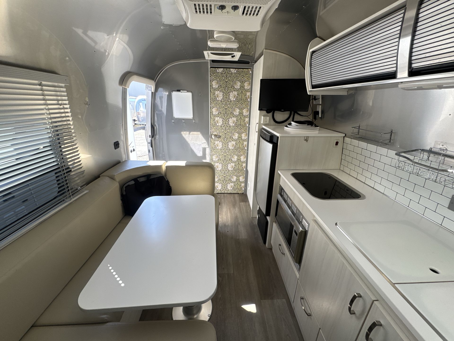 2019 Airstream 22FB BAMBI Base