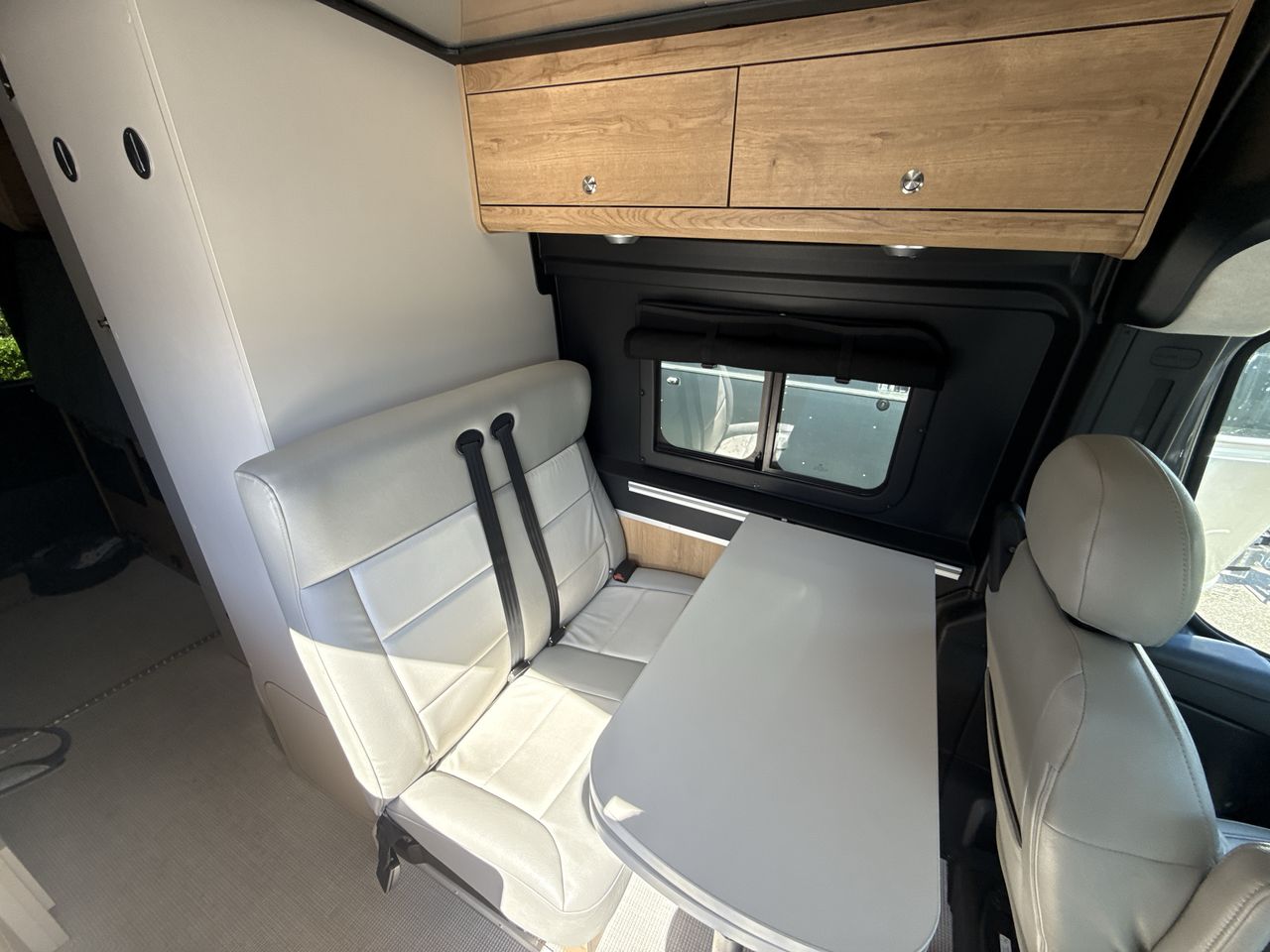2024 Airstream Rangeline Base
