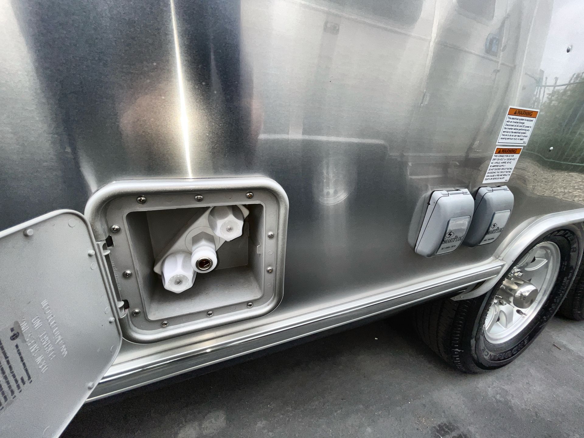 2025 Airstream 28RBT Base