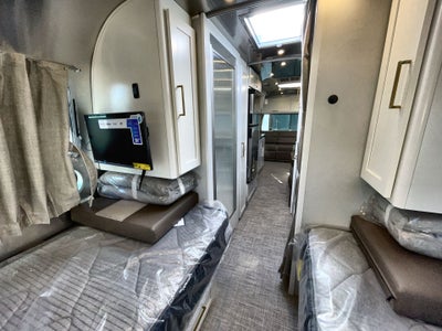 2026 Airstream 28RBT Base