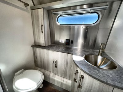 2025 Airstream 30RBT Base
