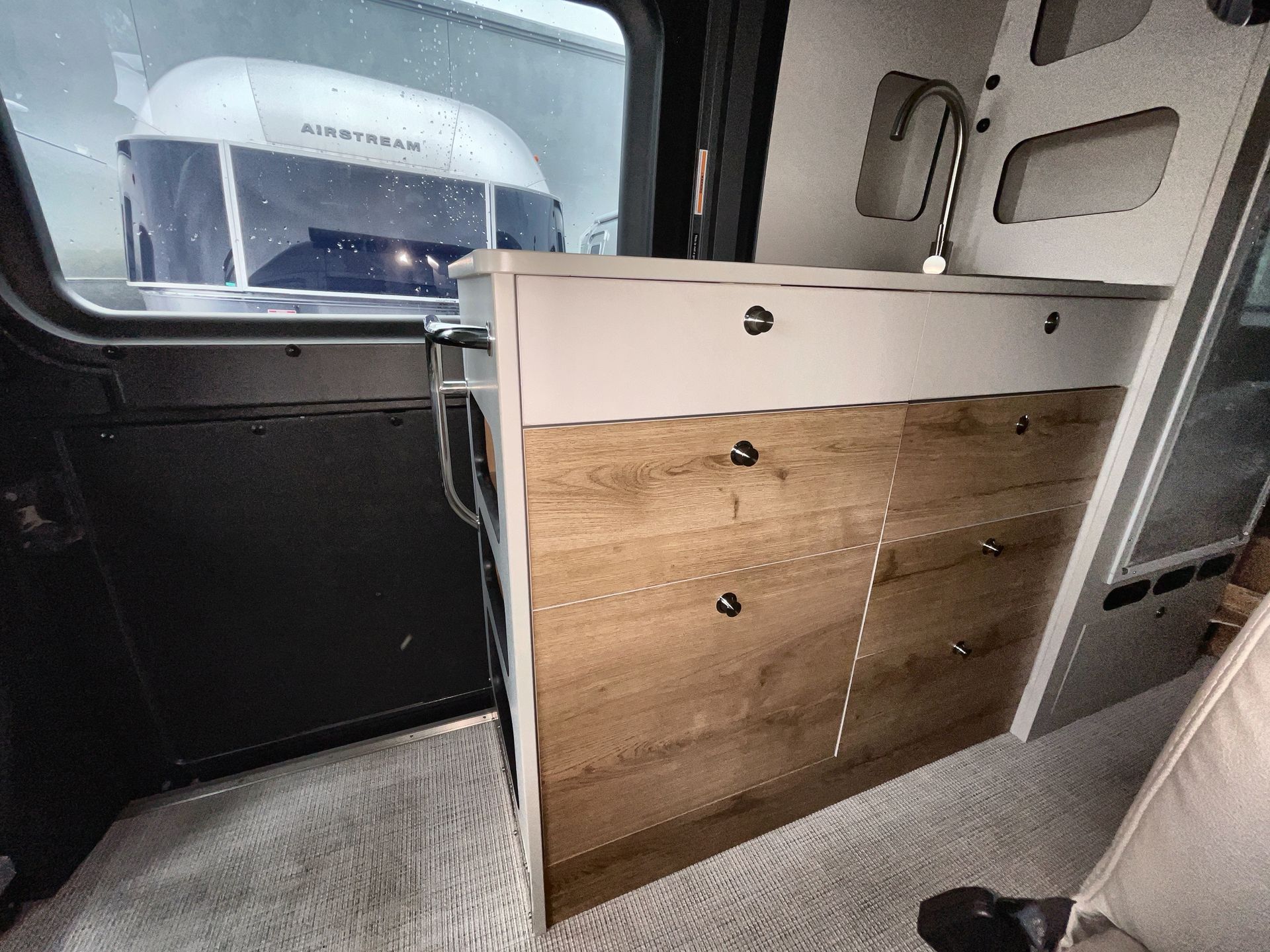 2025 Airstream Rangeline Base