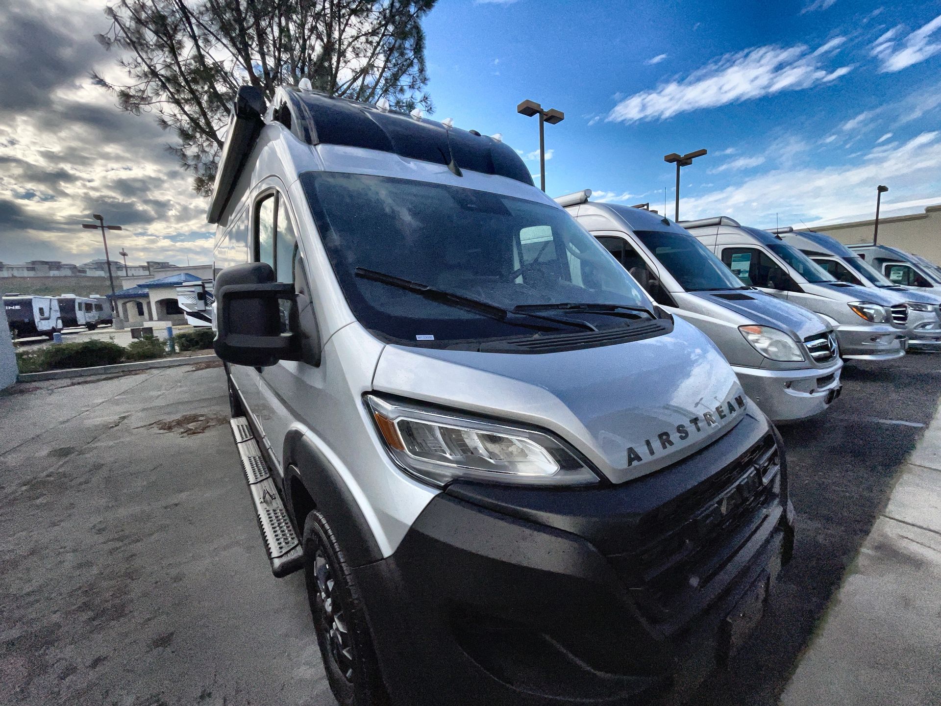 2026 Airstream Rangeline Base