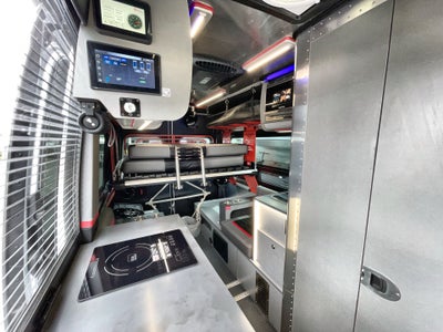 2026 Airstream 19X LE Outland Base