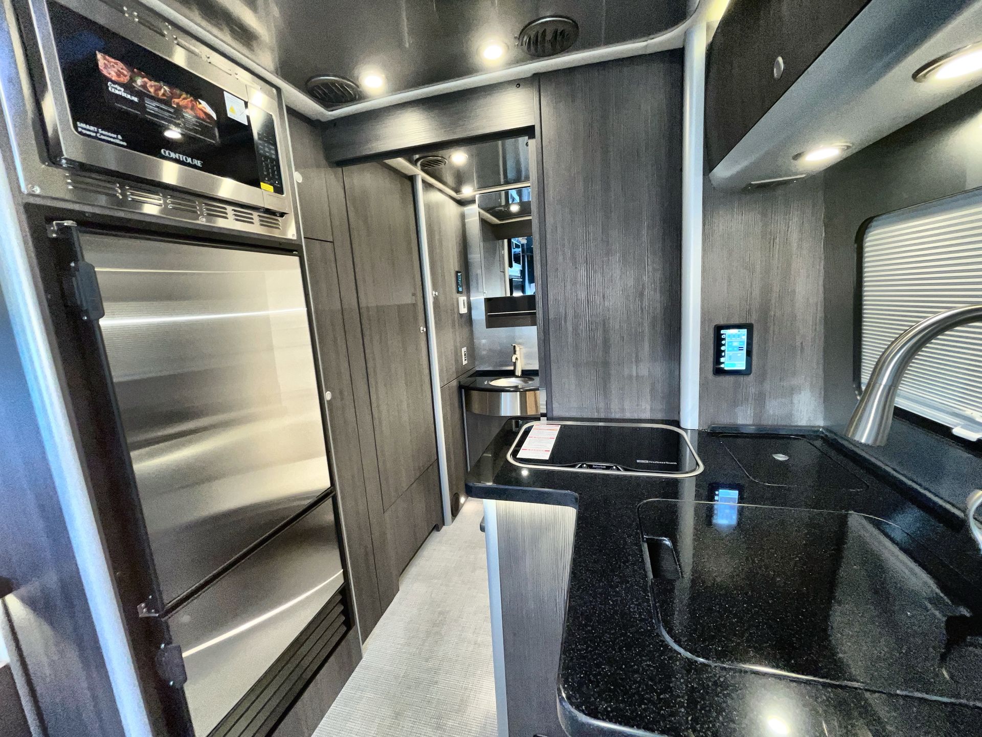 2026 Airstream Murphy Suite Base
