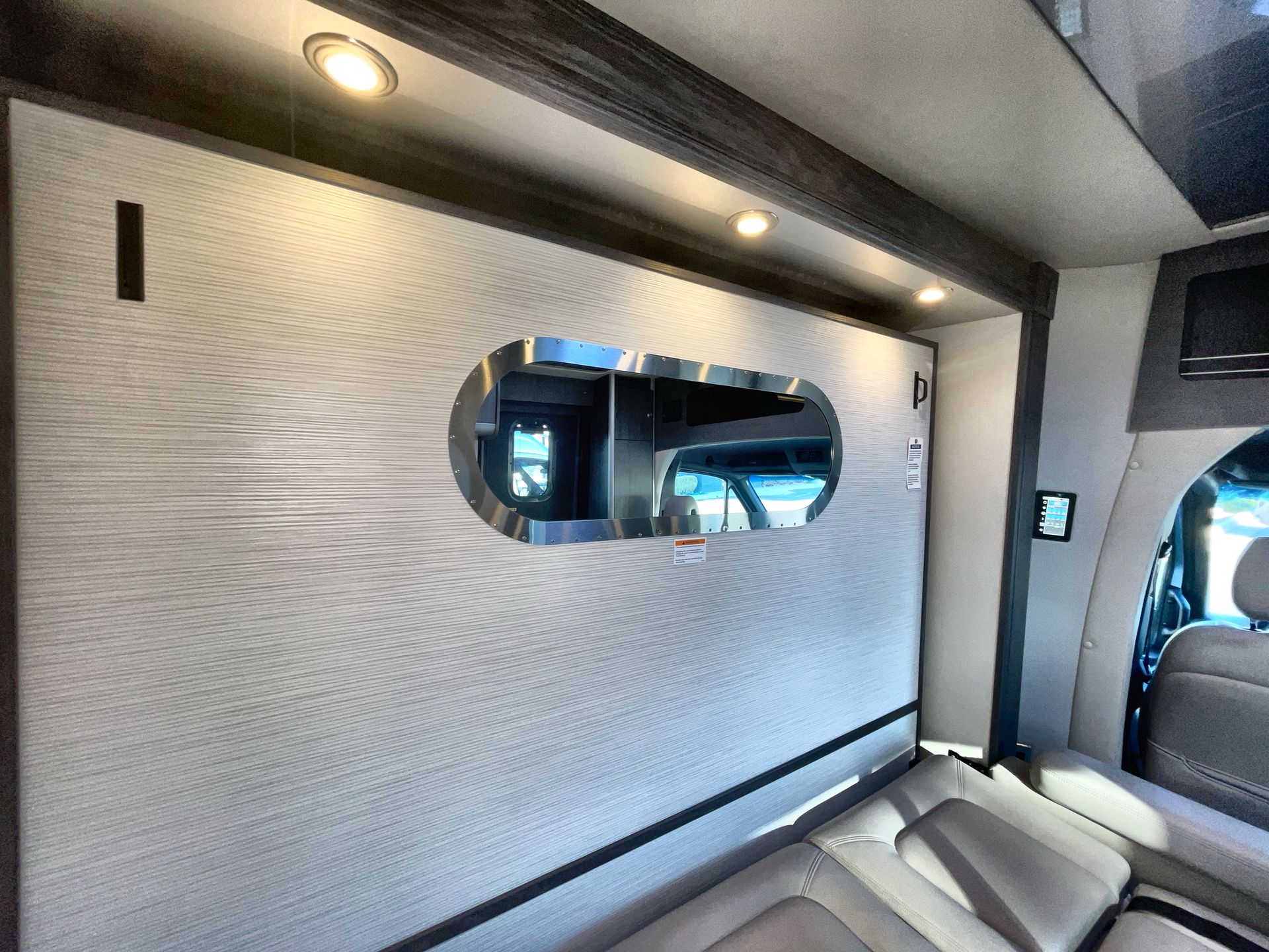 2026 Airstream Murphy Suite Base