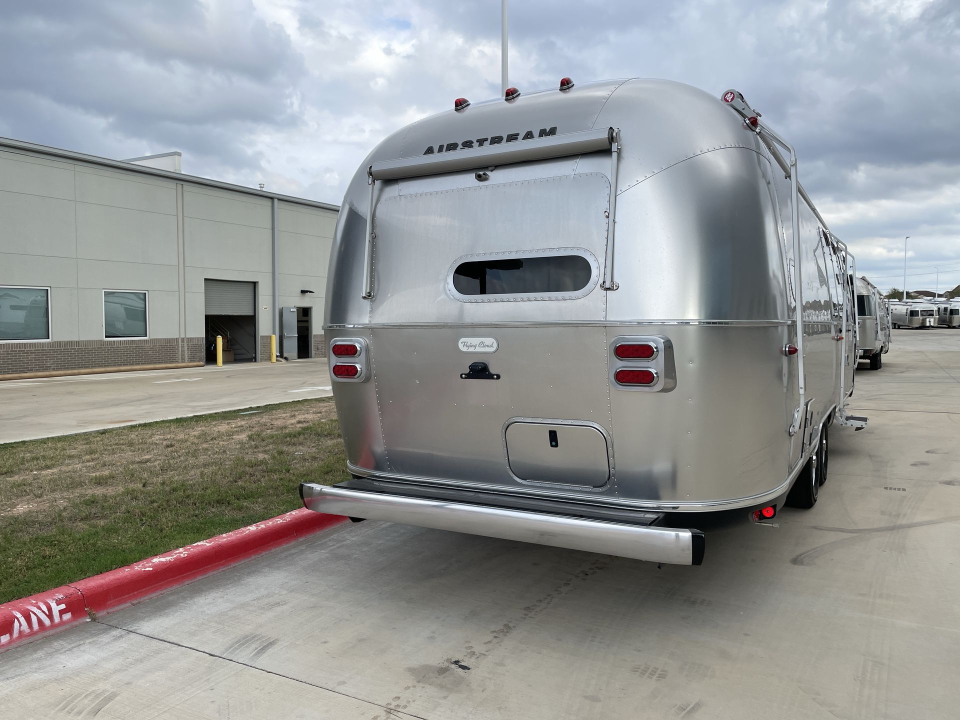 2026 Airstream 30FBBQ Base