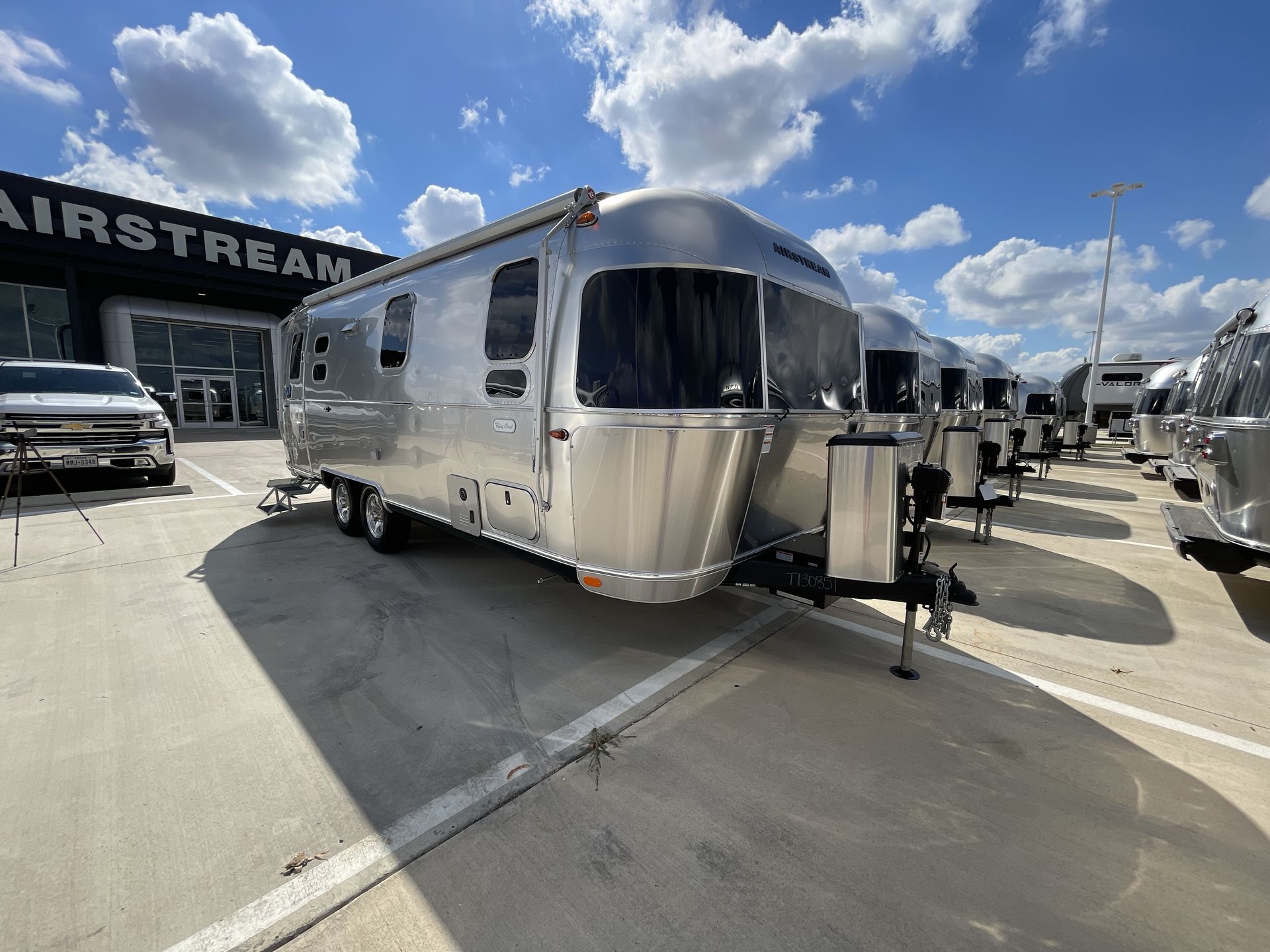 2026 Airstream 25FBQ Base