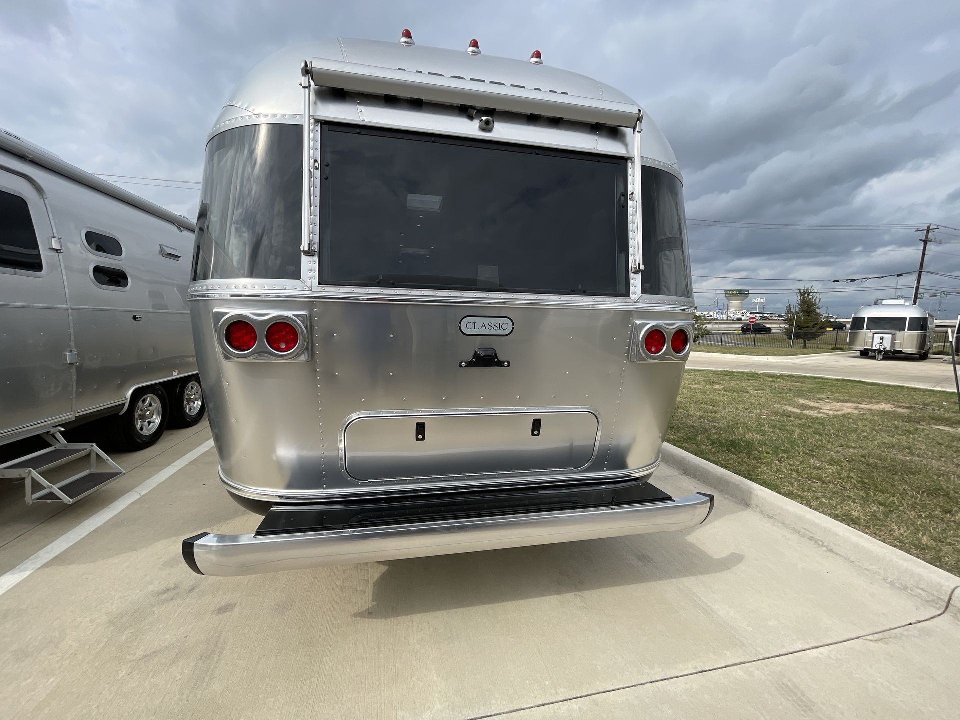 2026 Airstream 28RBT Base