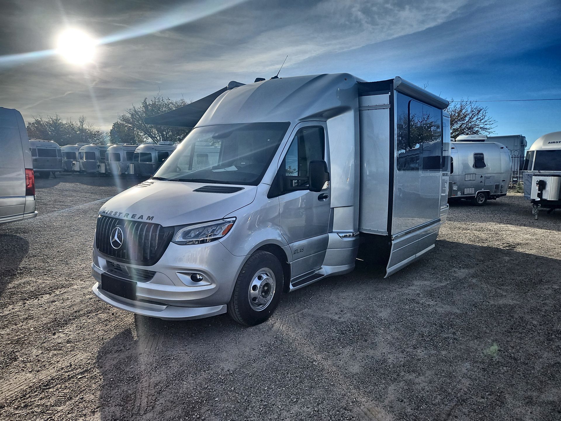 2026 Airstream 30RBT Base
