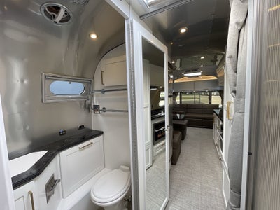 2026 Airstream 30RBT Base