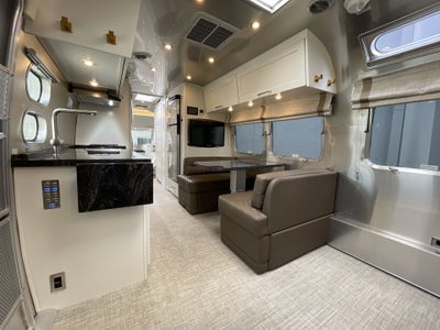 2026 Airstream 30RBT Base