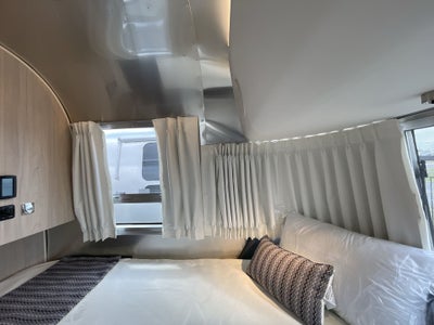 2026 Airstream 30RBT Base