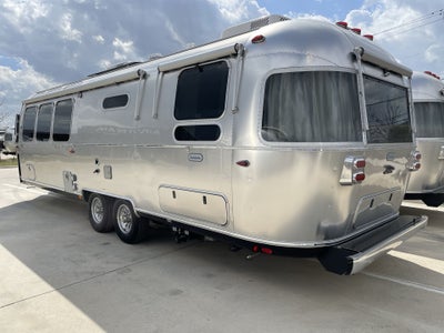 2026 Airstream 30RBT Base