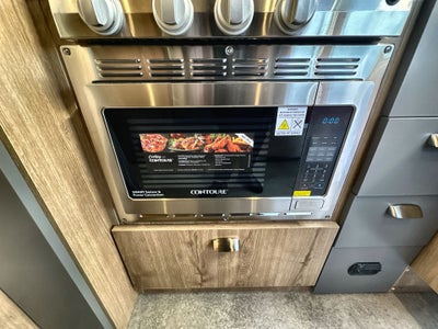 2026 Airstream 25FBQ Base