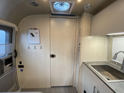 2026 Airstream 23FBT Base