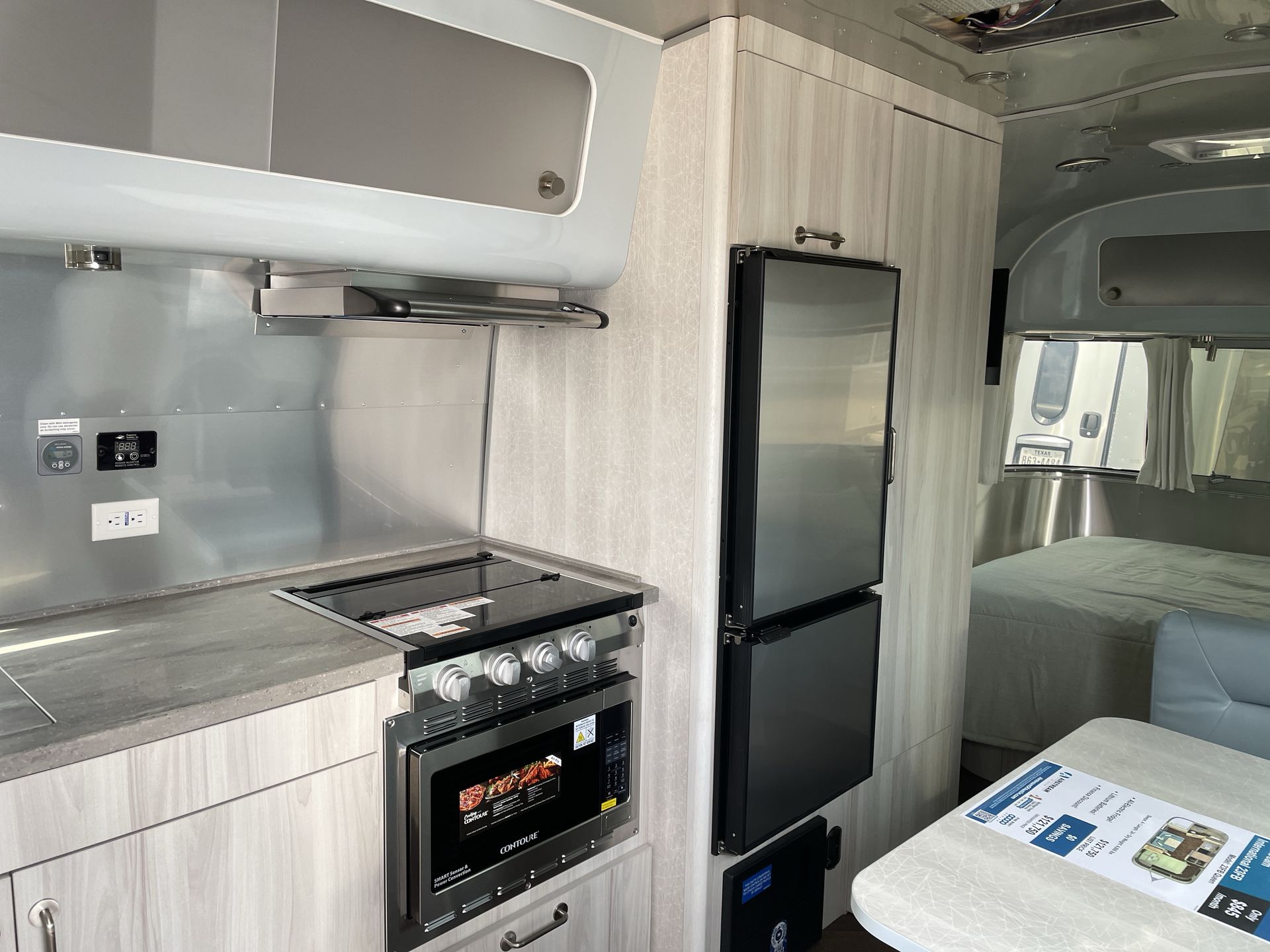 2025 Airstream 23FBQ Base