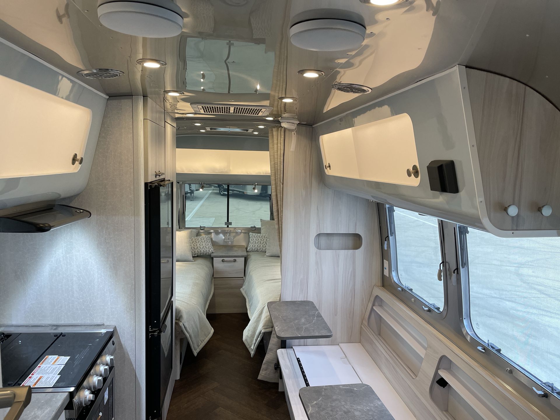 2026 Airstream 23FBT Base