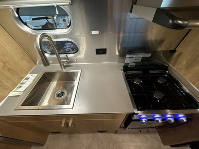 2026 Airstream 23FBT Base
