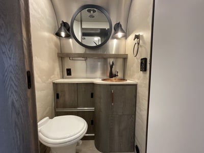 2026 Airstream 27FBT Base