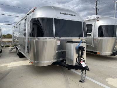 2026 Airstream 27FBQ Base
