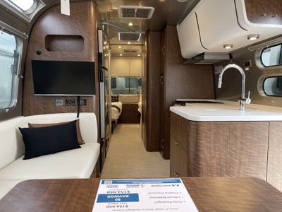 2026 Airstream 27FBT Base