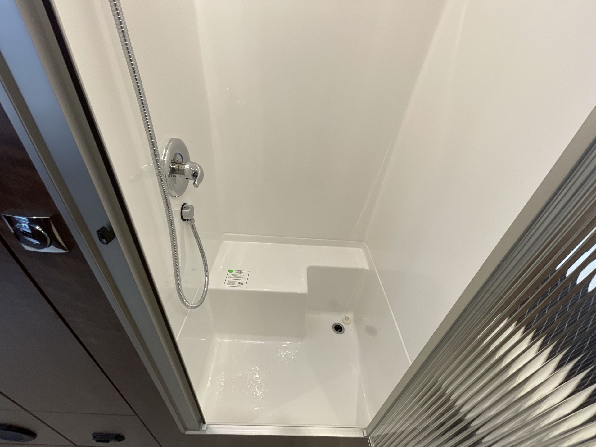 2026 Airstream 27FBT Base