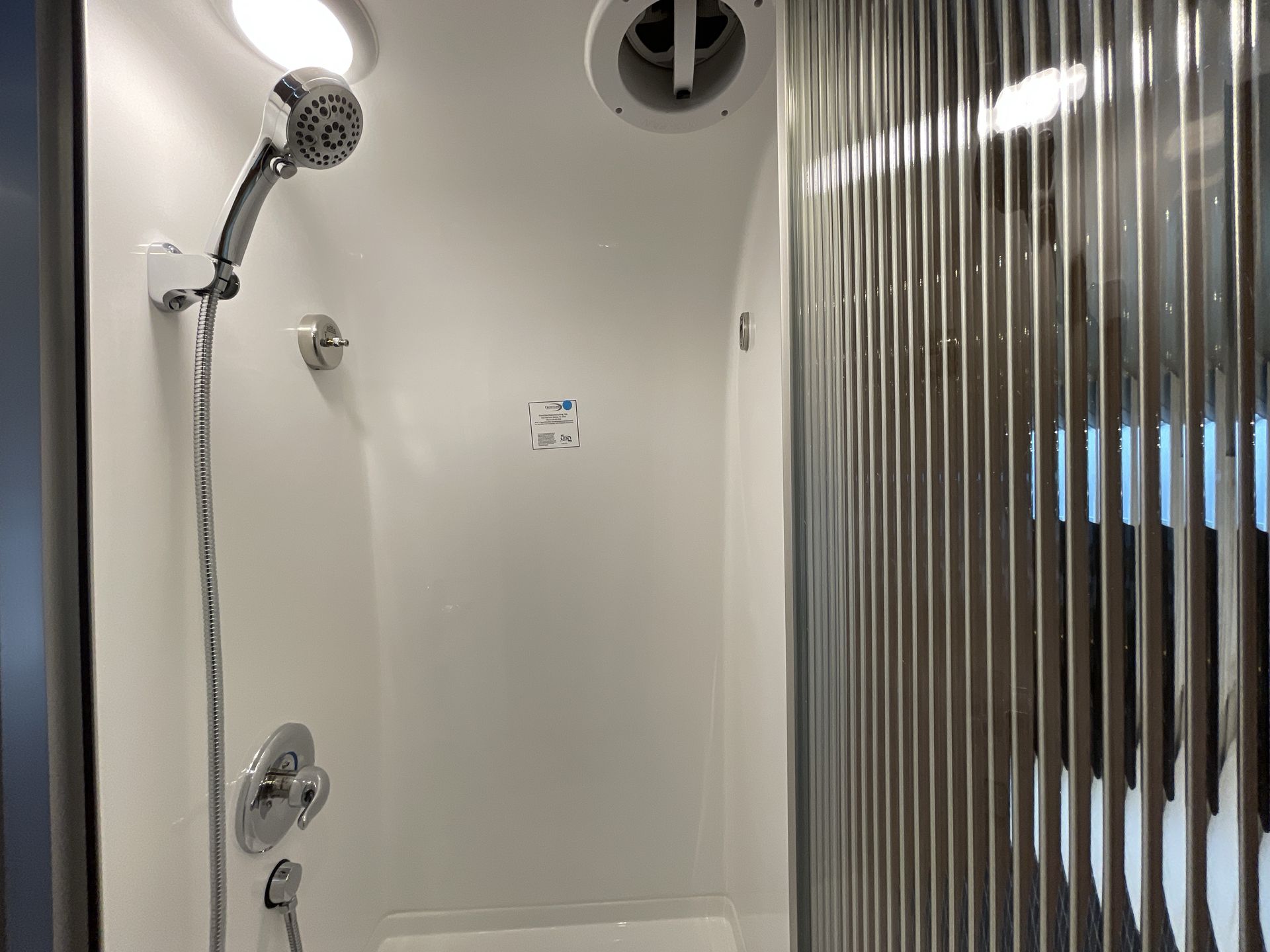 2026 Airstream 27FBT Base