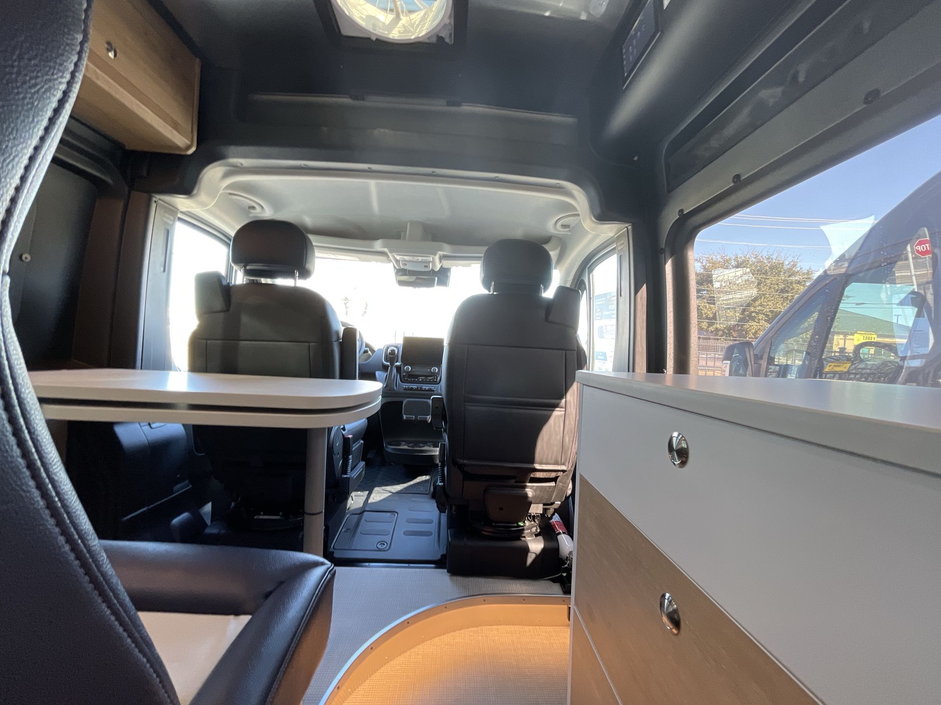 2026 Airstream Rangeline Base