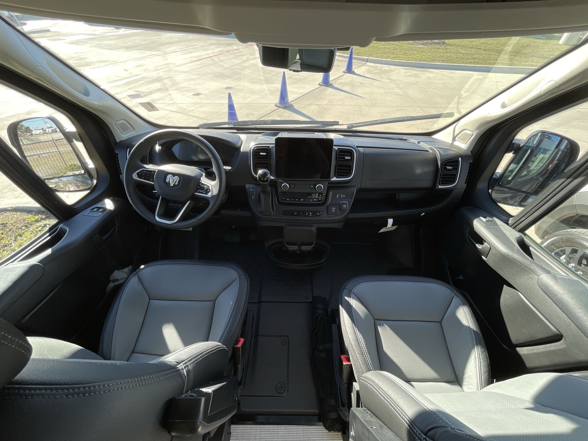 2026 Airstream Rangeline Base