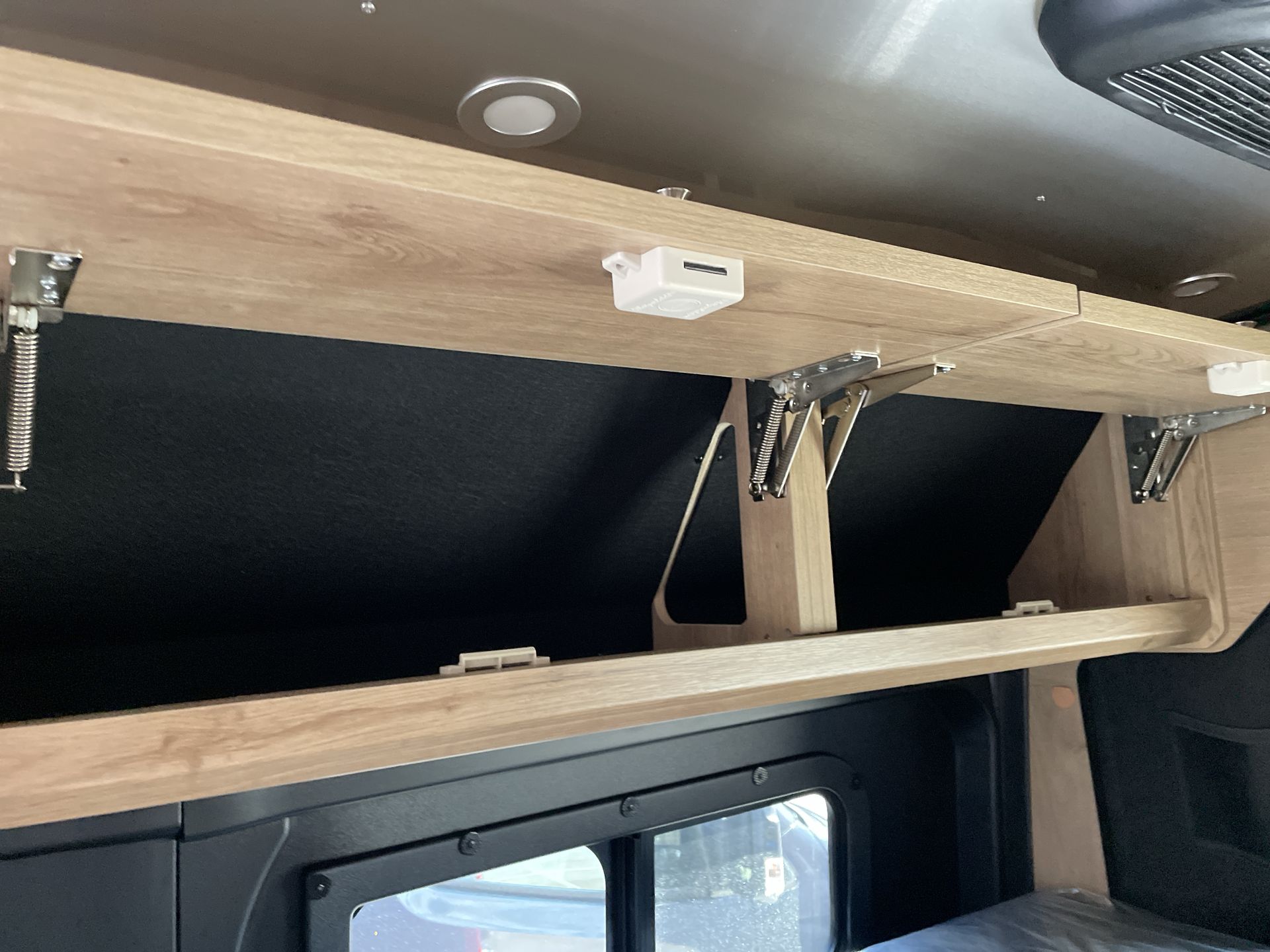 2026 Airstream Rangeline Base