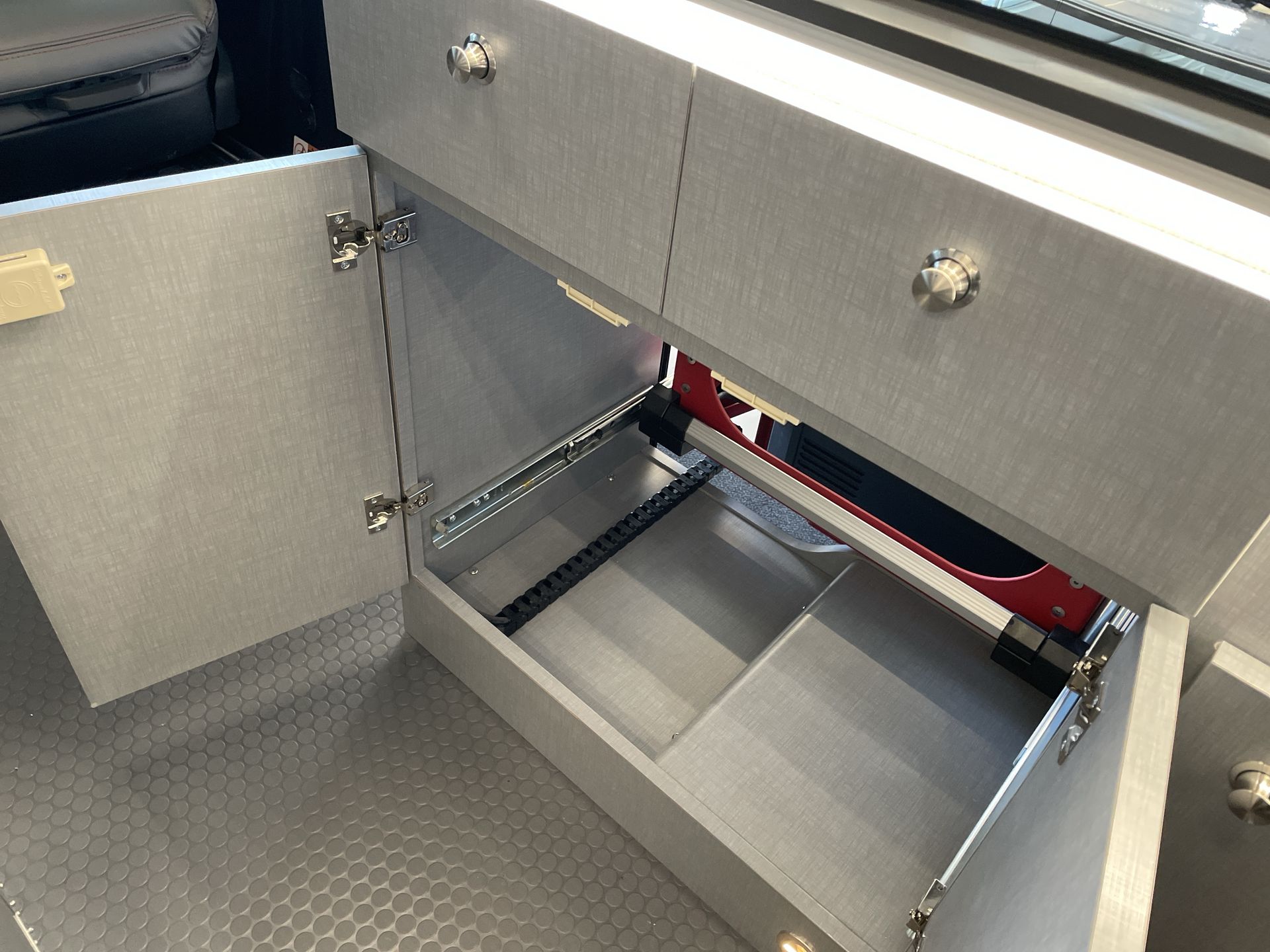 2026 Airstream 19X LE Outland Base