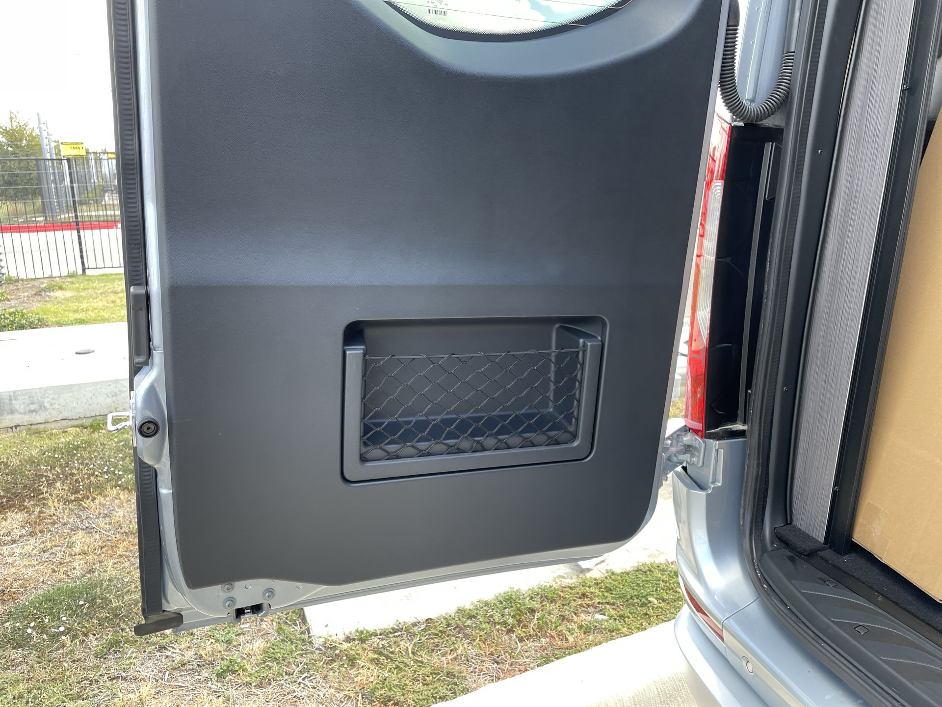 2026 Airstream 24GL 4x2 Passenger Base