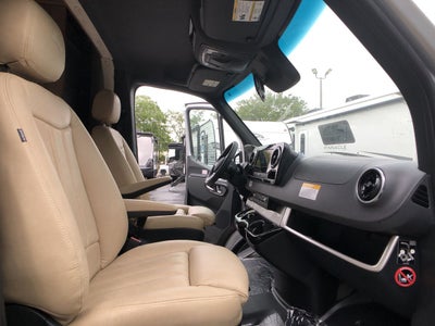 2026 Airstream Murphy Suite Tommy Bahama Base