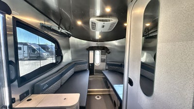 2025 Airstream 16X Base