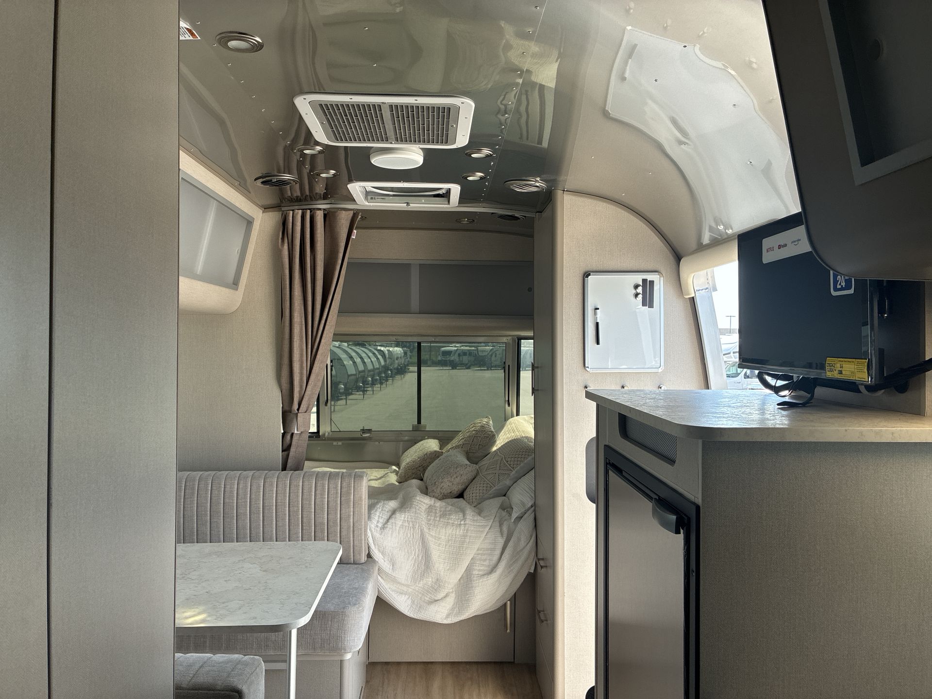 2025 Airstream 20FB Base