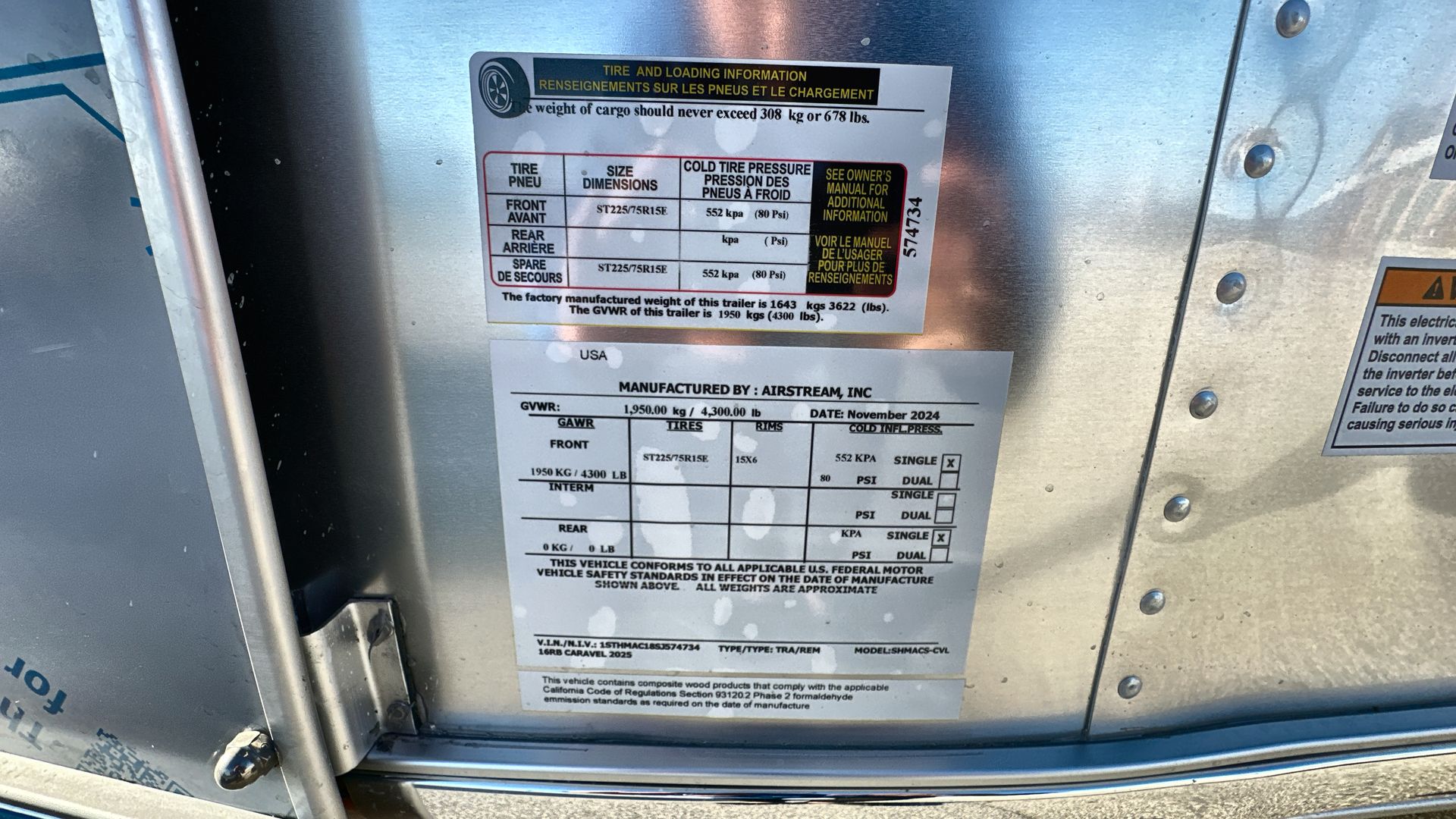 2025 Airstream 16RB Base