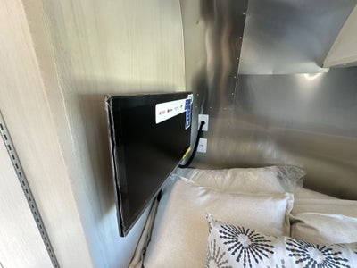 2026 Airstream 16RB Base