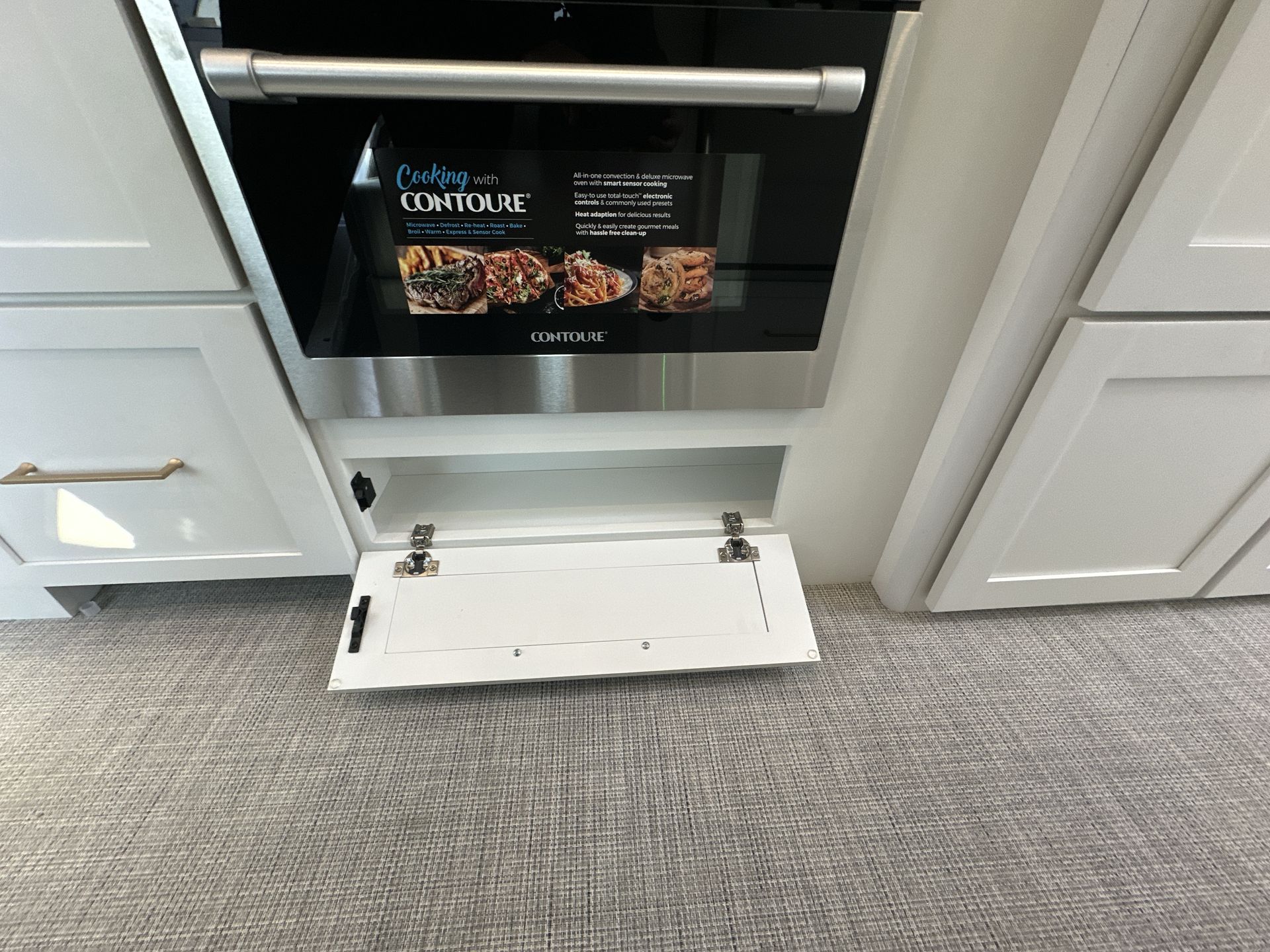 2026 Airstream 30RBQ Base