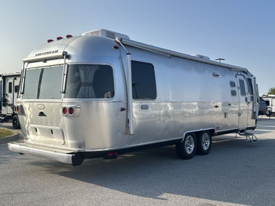 2026 Airstream 30RBQ Base