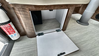 2025 Airstream 27FBQ Base