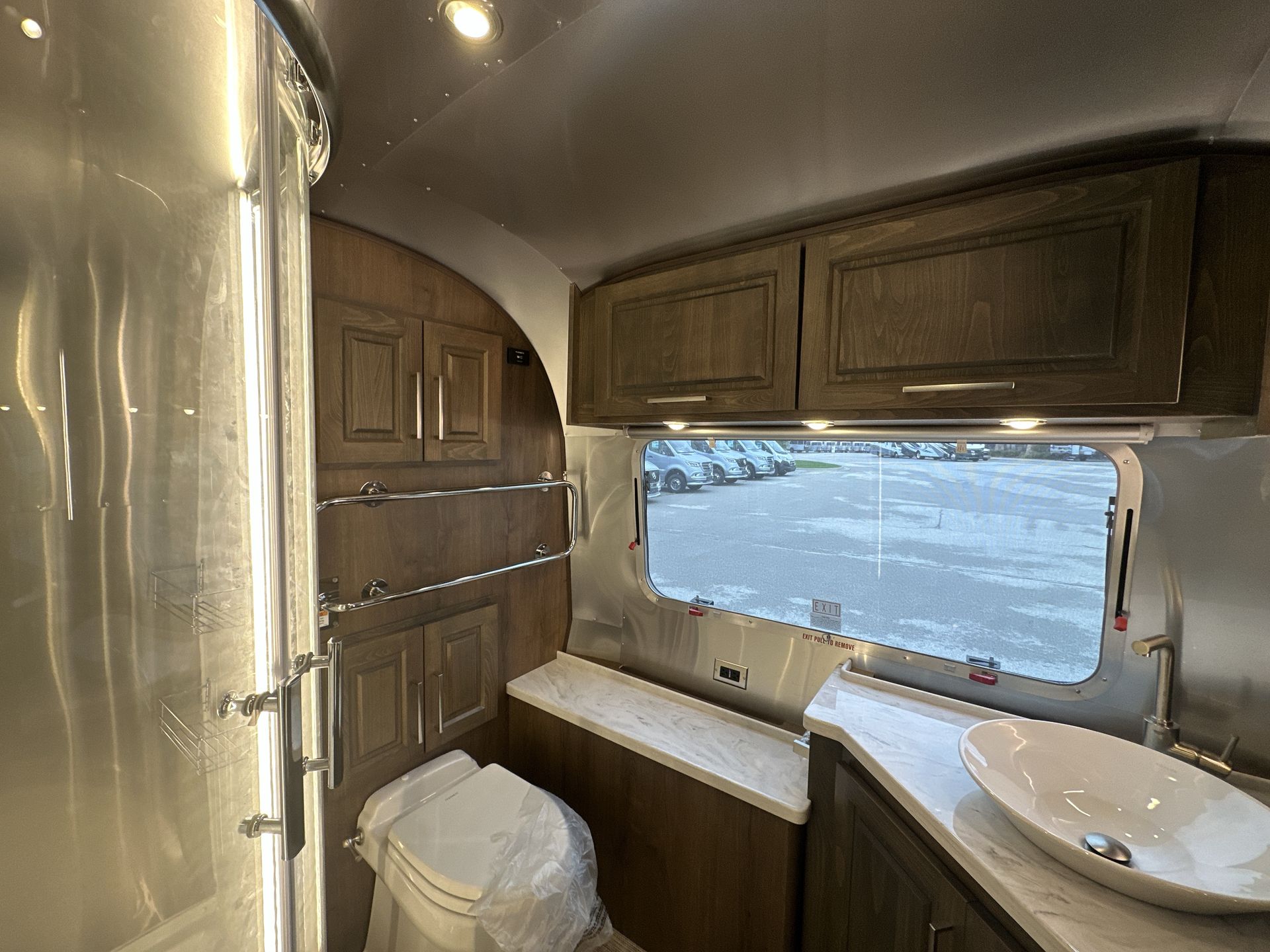 2026 Airstream 33FBQ Base